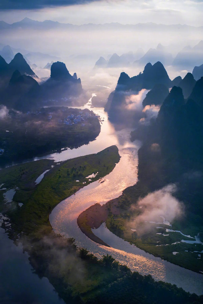 广西自然美景探索之旅，追寻内心的平和与宁静